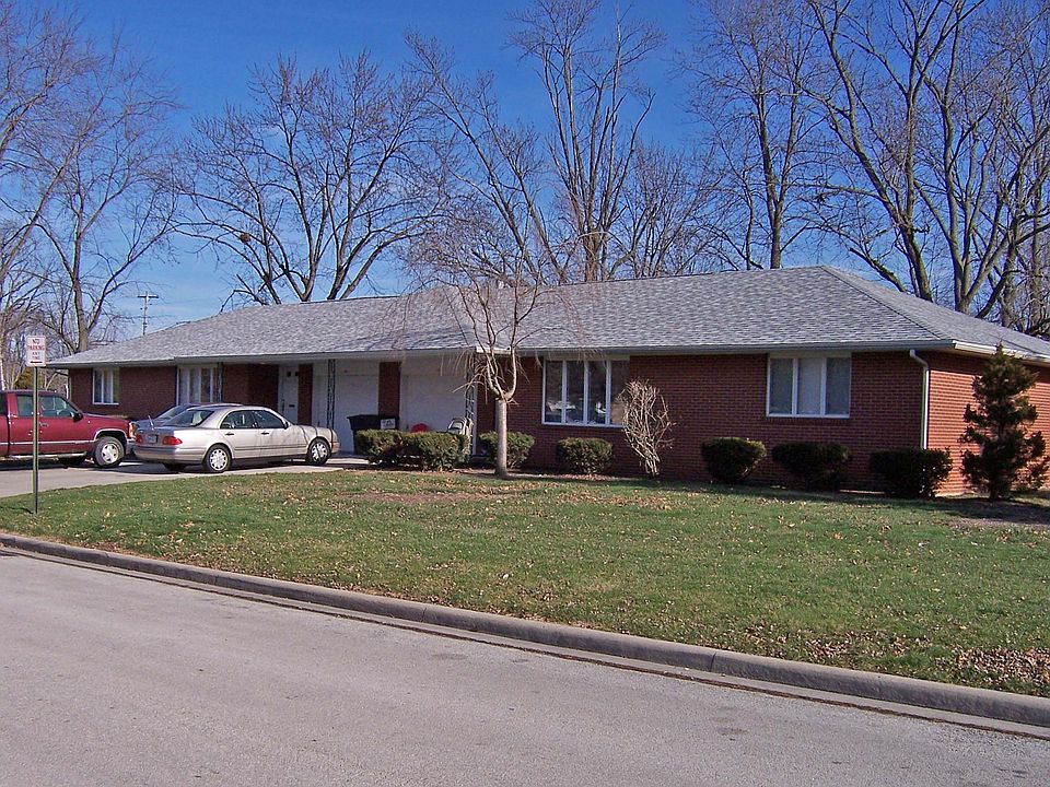 1st image of 821 E Circle Dr