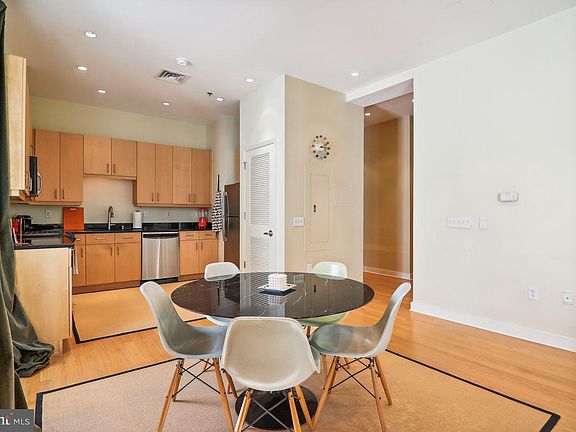 2nd image of 675 E E St NW #250