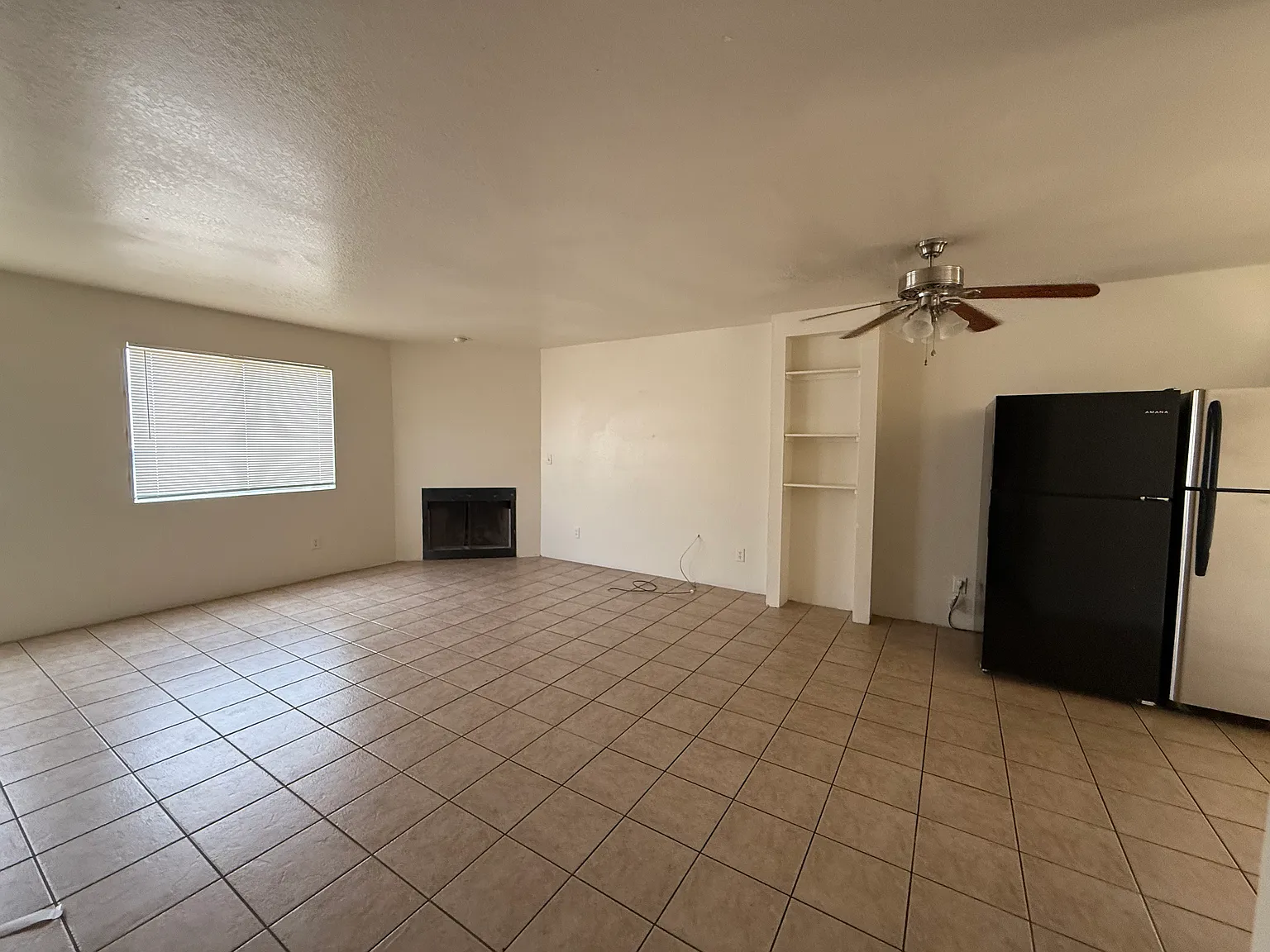 4 bed, 1562 sqft, $3,200 — Photo 4