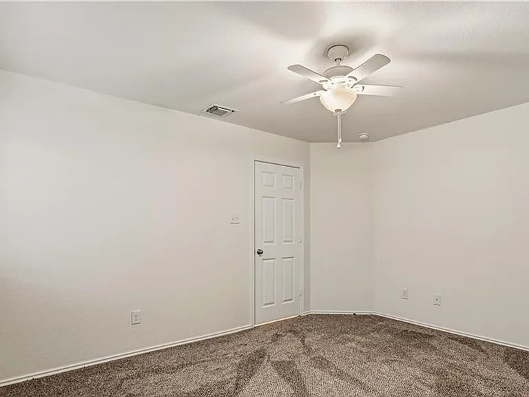 2405 Elba Dr — Photo 11