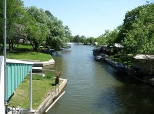 108 Skyline Dr, Sunrise Beach, TX 78643