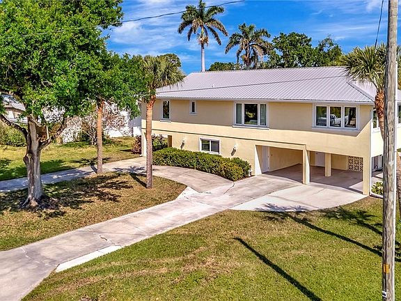 2nd image of 1758 Seafan Cir