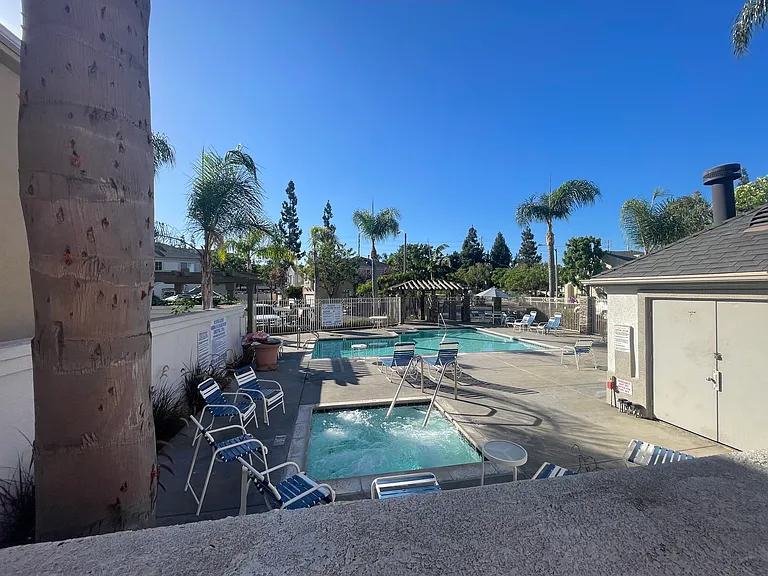 1080 Tustin Grove Dr — Photo 31