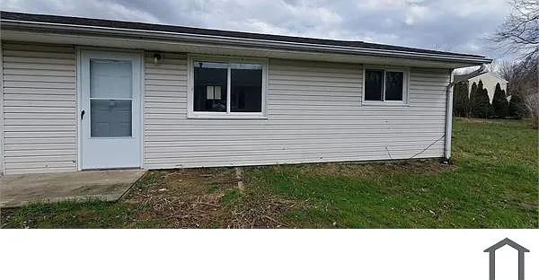 215 Brace Ave #B — Photo 1