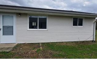 215 Brace Ave #B, Elyria, OH 44035