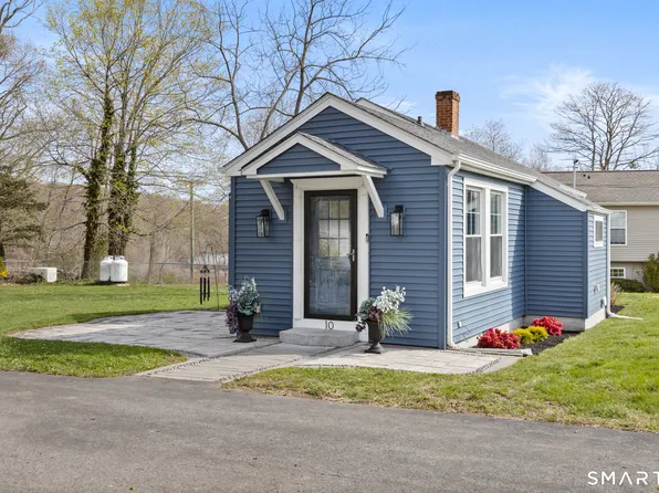 10 Pattagansett Court, East Lyme, CT 06357