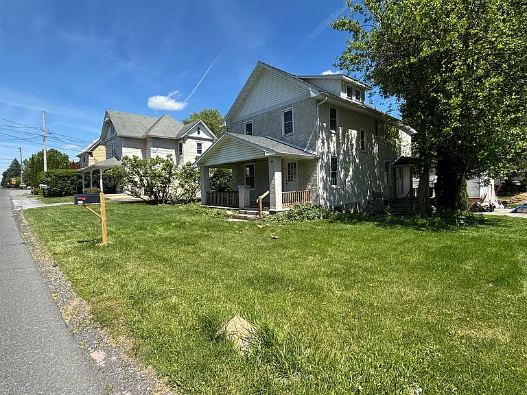 888 Walnut St — Photo 30