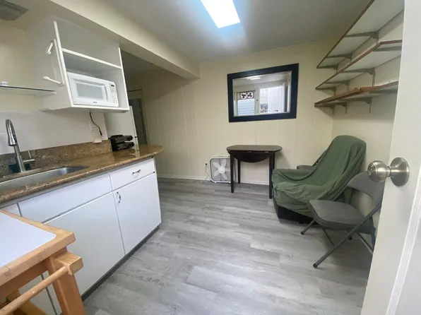 Frank, 1382 Frank St, Honolulu, HI 96816