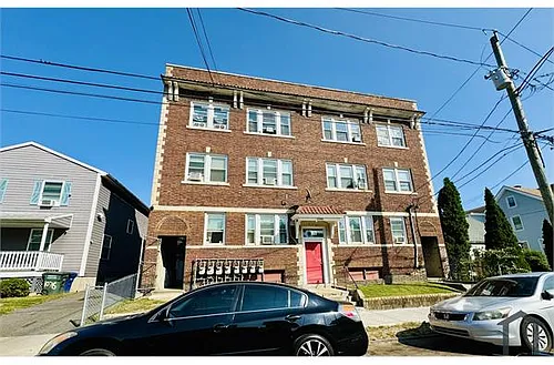 1066 Kossuth St Photo 1