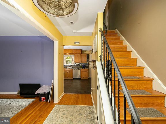 5th image of 396 Holly Rd