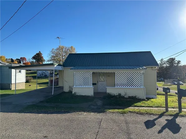 387 W Marietta St, Woodsfield, OH 43793