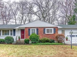 99 Barrett St, Needham, MA 02492