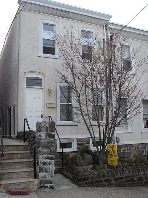 1st image of 271 Hermitage St
