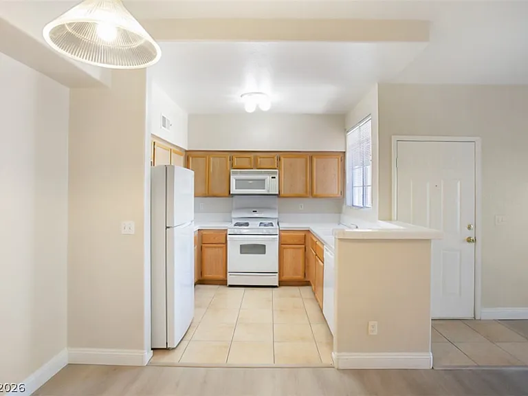 7632 Pacific Hills Ave #203 — Photo 8