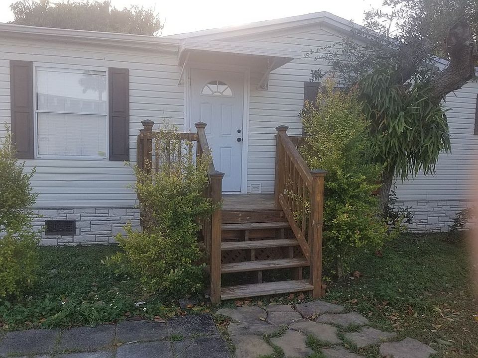 1st image of 220 NE 12th Ave Lot 138