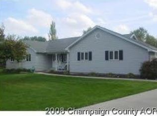 1209 Southwood Dr, Mahomet, IL