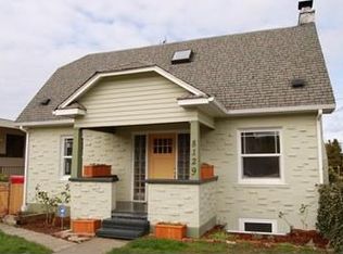 8129 16th Ave SW, Seattle, WA 98106