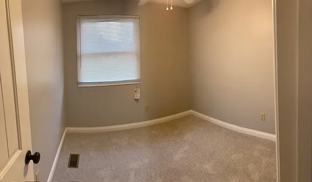 1355 Linden Creek Dr — Photo 9