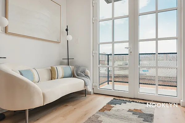Rented by Nooklyn NYC LLC | media 13