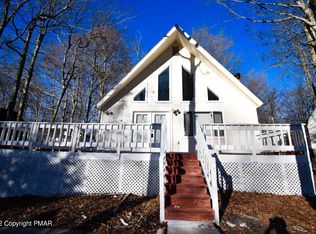 7145 Robinwood Dr, Tobyhanna, PA 18466