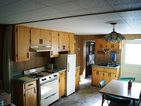 5th image of 110 Twin Oaks Ln