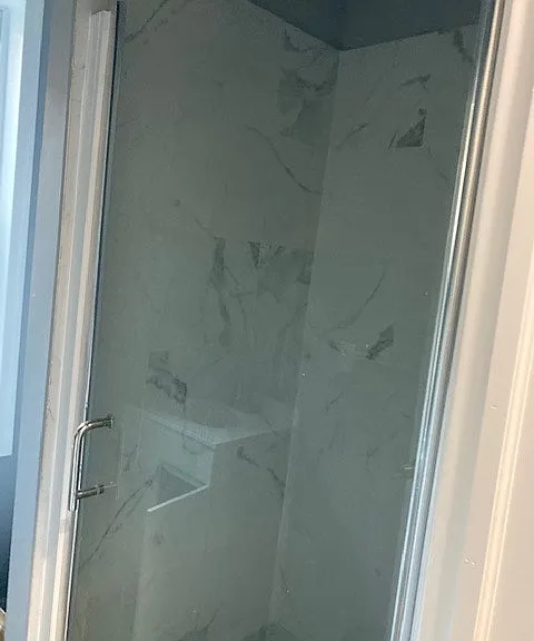 Full bathroom- 2nd floor