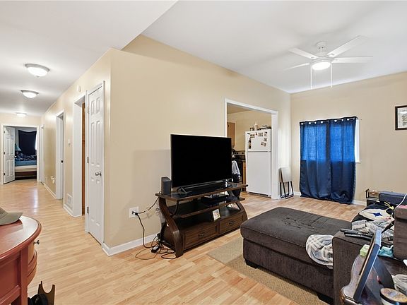 5th image of 501-503 Pinney St