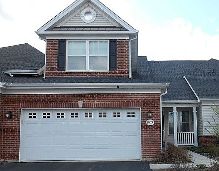 2BR+Den Towhome