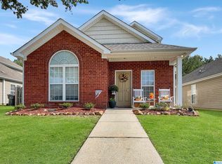 1228 Village Trl, Calera, AL 35040