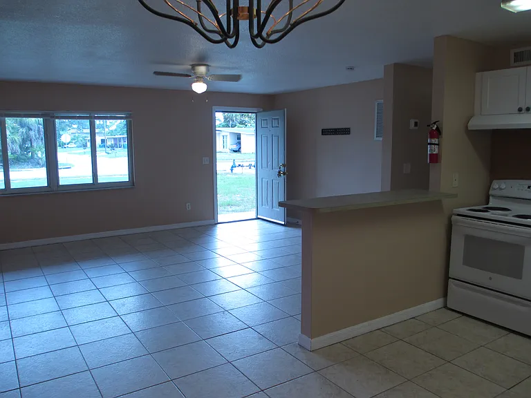 800 N Fiske Blvd #103 — Photo 21