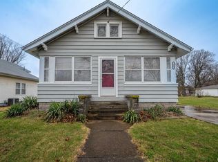 215 S Menard St, Metamora, IL 61548