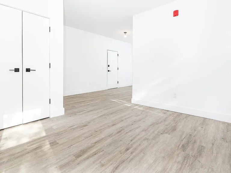 1260 Main St #204 — Photo 12