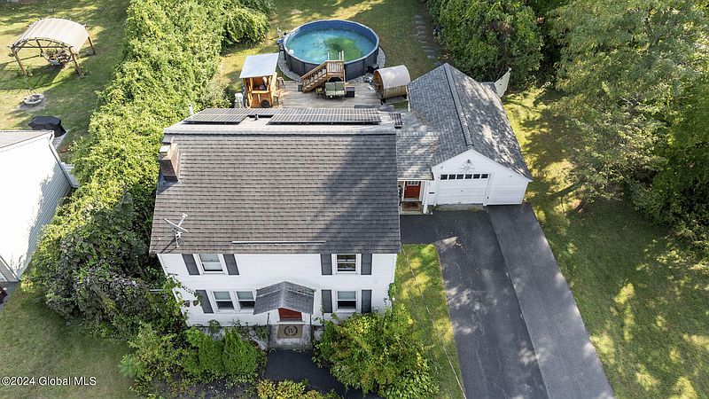 4th image of 4 Baker Avenue
