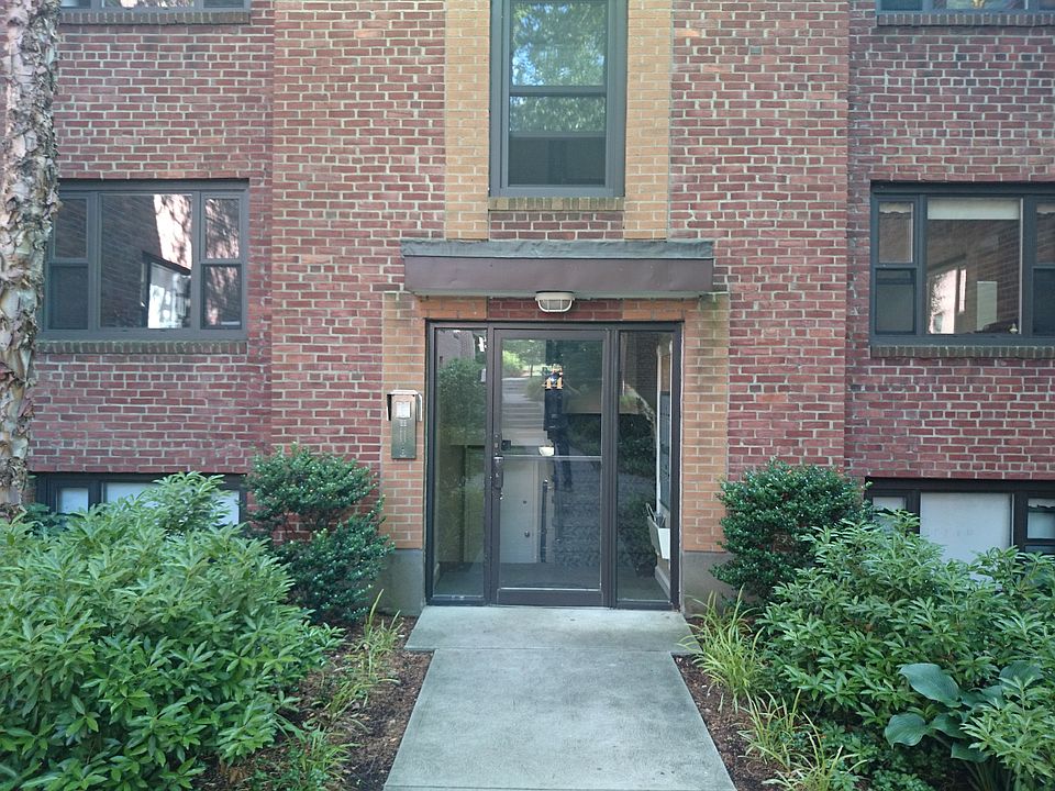 2nd image of 44A Harvard Ave APT 2