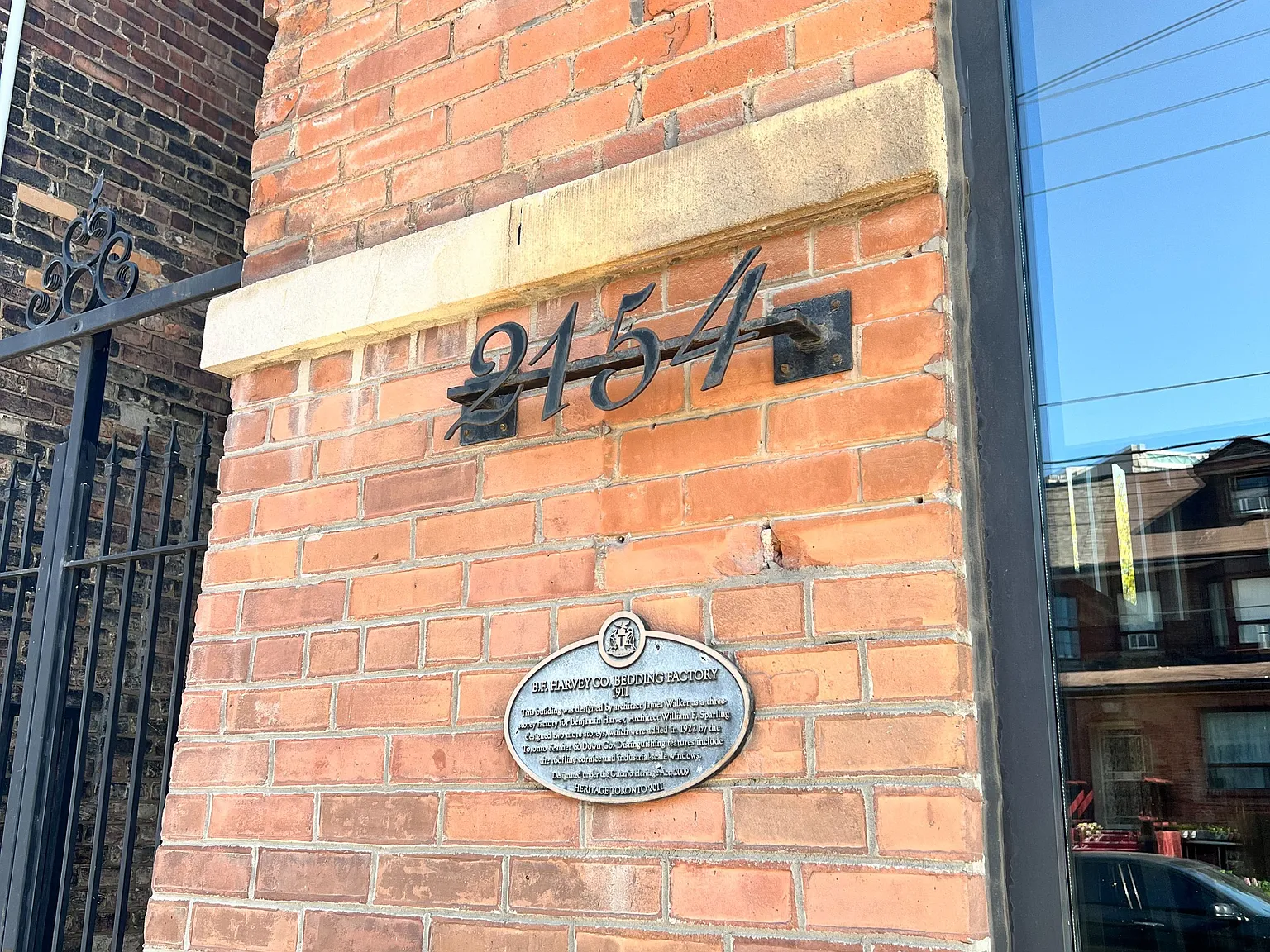 1 bed, $2,600 — Photo 2