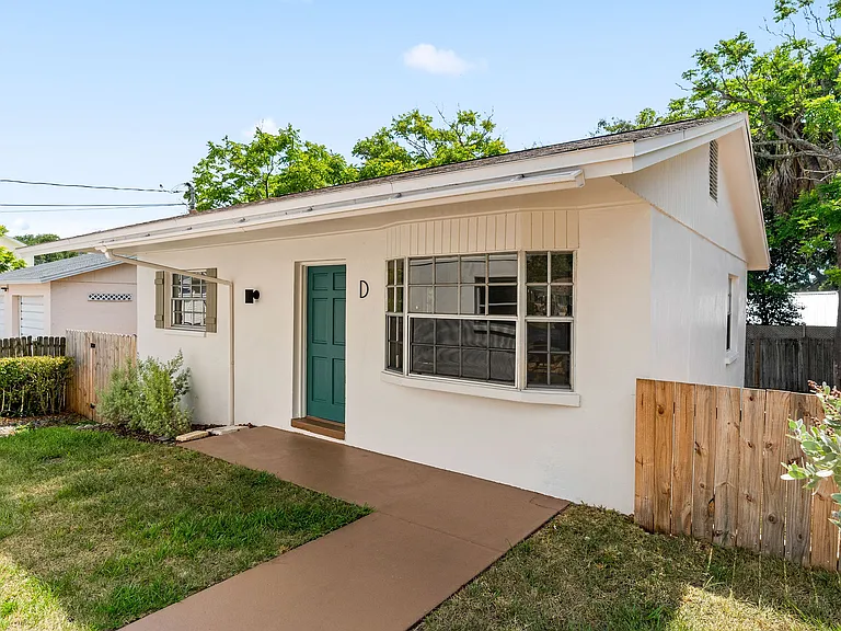 1028 Bass Blvd #C — Photo 1