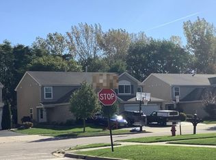 2600 Hearthstone Dr, Hampshire, IL 60140