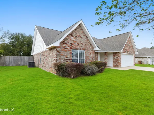 15143 Audubon Lake Blvd, Wiggins, MS 39503