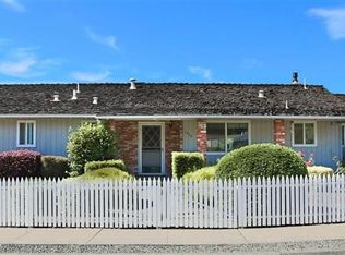 1938 Creekside Rd, Santa Rosa, CA 95405