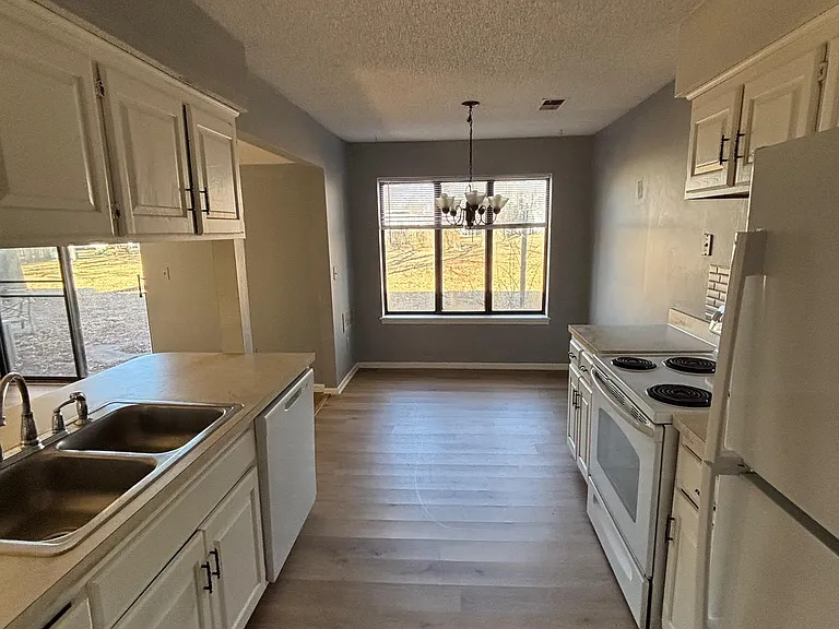 3886 SW Harbor Dr #B — Photo 6
