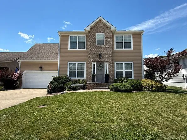 12 Coopers Ln, Williamstown, WV 26187