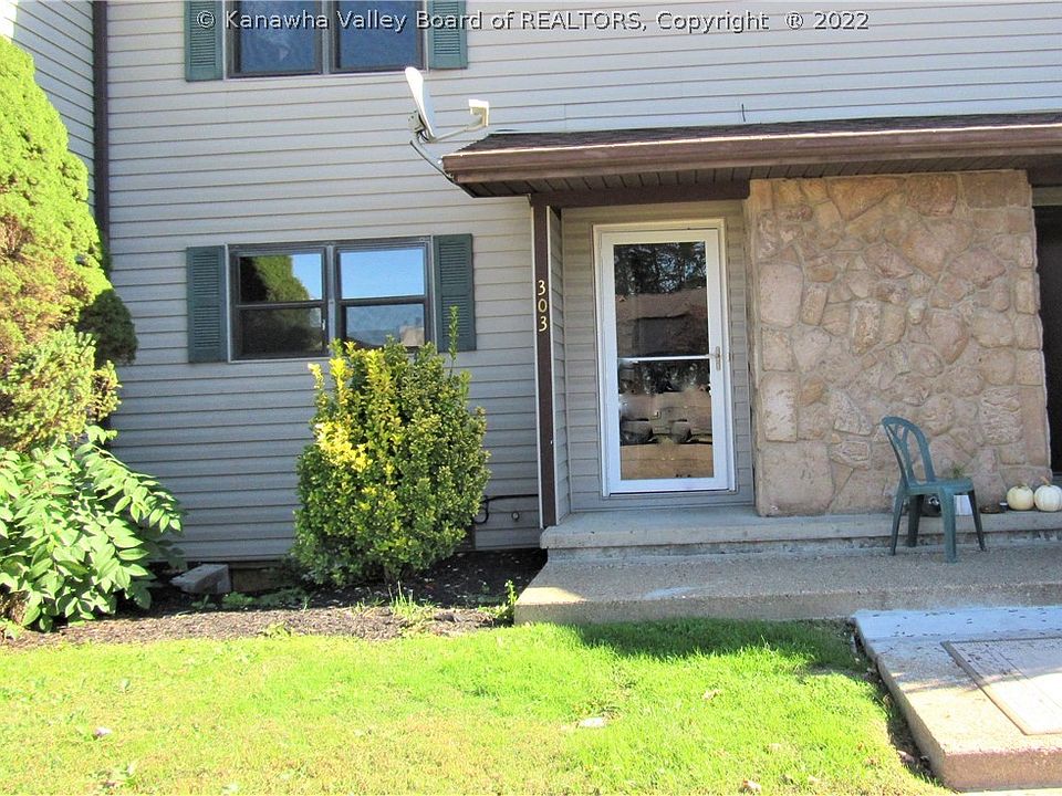 1st image of 303 Fairway Gdns