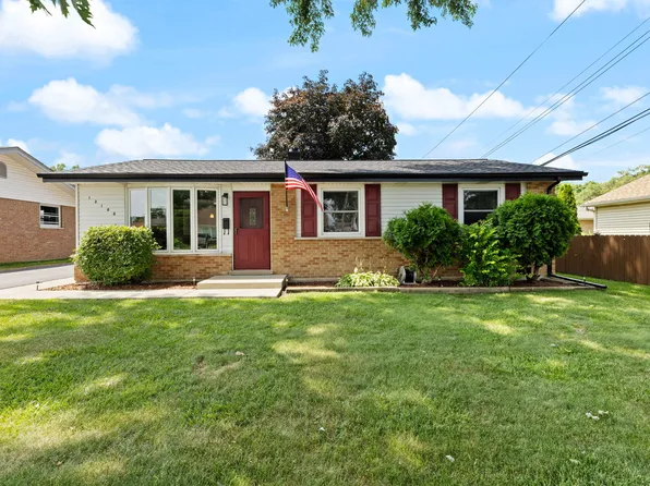 13108 Fairway Dr, Crestwood, IL 60418