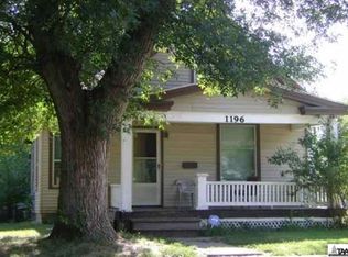 1196 SW Plass Ave, Topeka, KS 66604