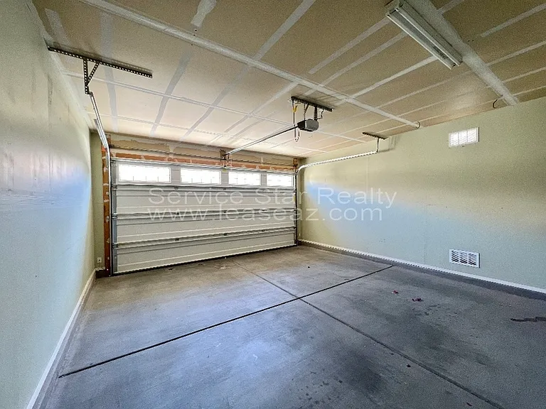 1289 N 166th Ave — Photo 6