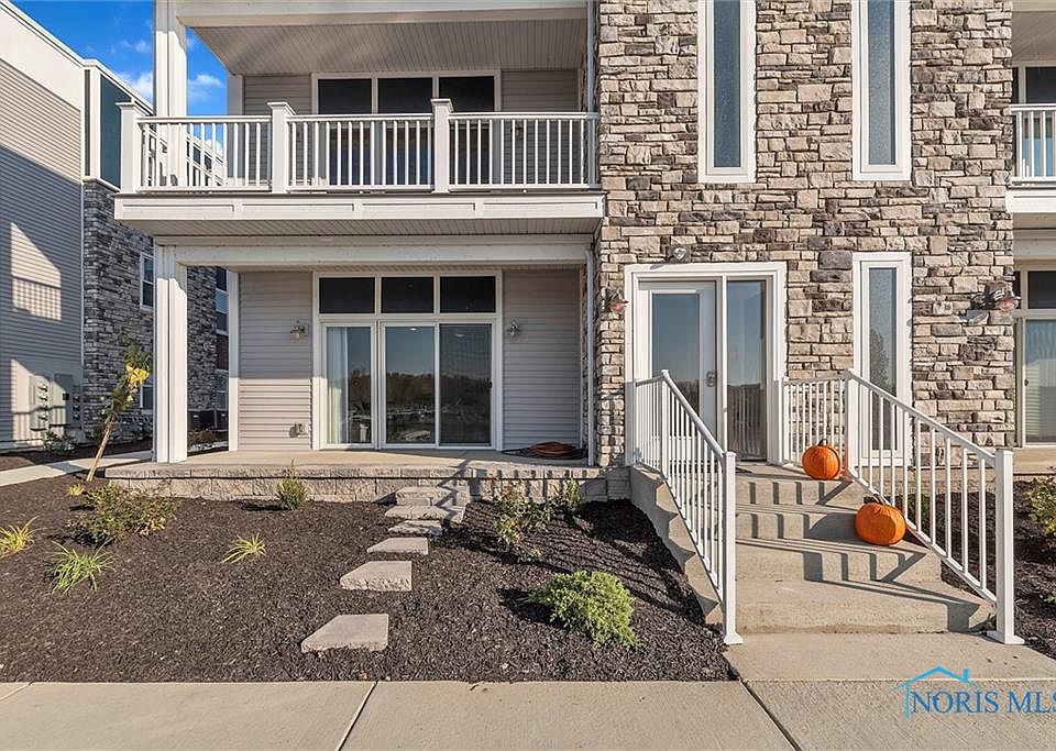 2676 S Waterside Ct Lakeside Marblehead, OH, 43440 Apartments for