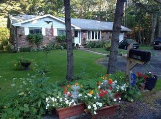 181 Doolan Rd, Dingmans Ferry, PA 18328