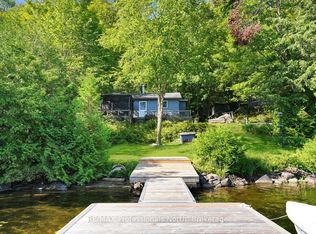 1017 Pickerel Ln, Highlands East, ON K0M 2A0