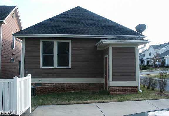 4th image of 1803 Evans Dr
