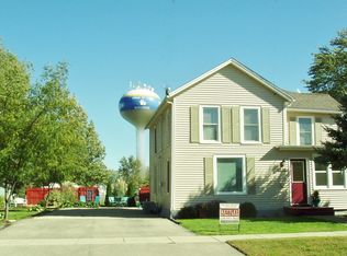 327 Flagg St, Paw Paw, IL 61353